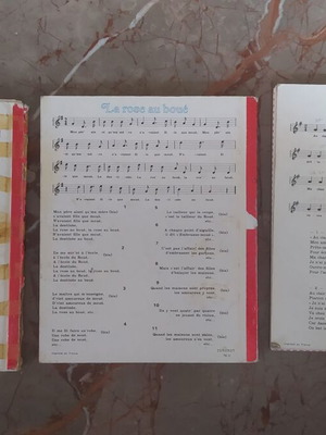 French children's books used, pack