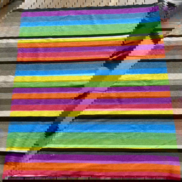 Πολύχρωμη ριγέ πετσέτα θαλάσσης – Rainbow vibes