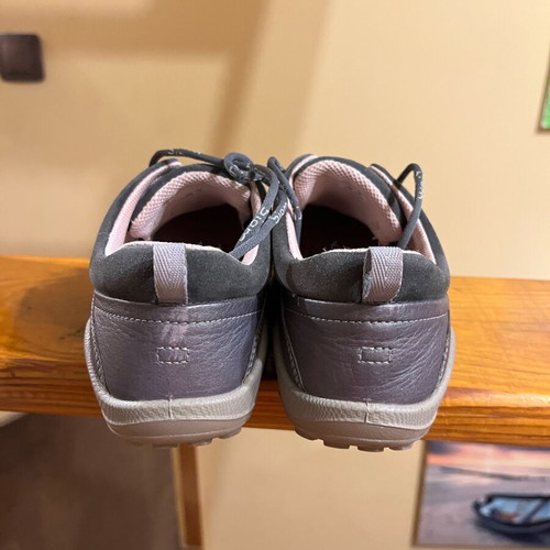 Ecco women's sports shoes used, size 39, gray