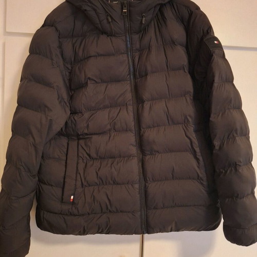 Tommy Hilfiger men's puffer jacket black like new XXL