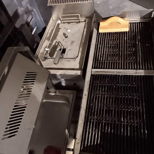 Gas Grill V-20 with Fryer FL-101 and Hot-Kon Lamp used