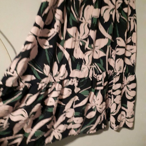 Dress like new with floral pattern, sizes M and L