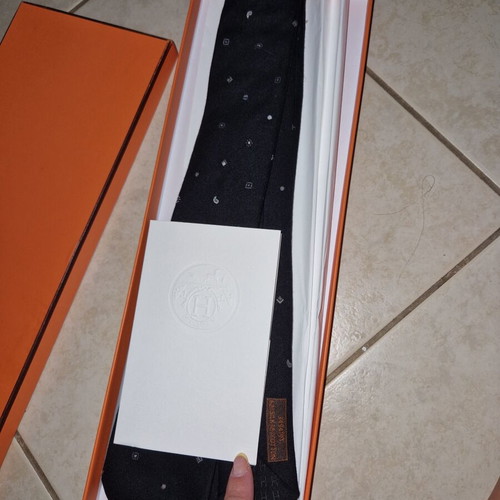 Hermes authentic tie, unworn