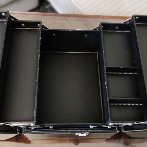 Bobbi Brown Cosmetic Case used, genuine leather, black