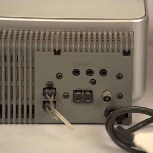 Sony CMT‑01 Hi‑Fi Stereo System used with 2 speakers and controller