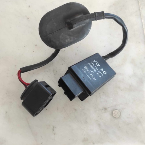 Fuel pump control unit for VW Golf 5 '04-'08 used