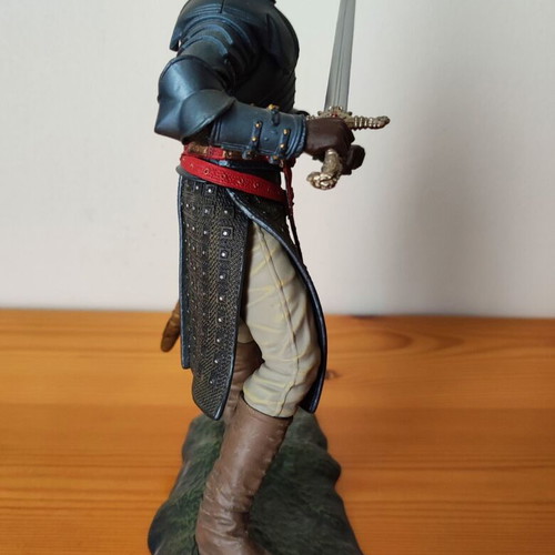 Game of Thrones Brienne of Tarth collectible figure 2015 new