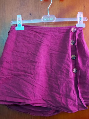 Funky Buddha skirt like new, red, size S