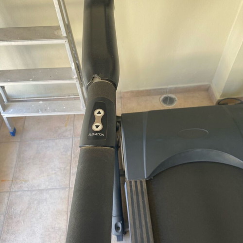 Alpine Corina E-725 treadmill used with wear