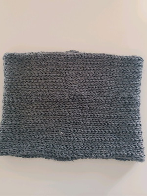 Κασκόλ Pink Woman πλεκτό γκρι σαν καινούργιο