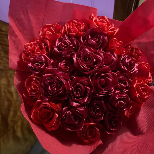 Flowers new with ribbon