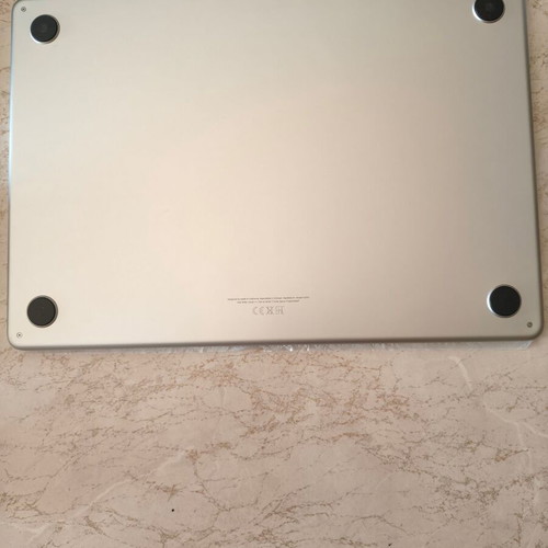 MacBook Air 15.3" M4 with 16GB RAM and 256GB SSD