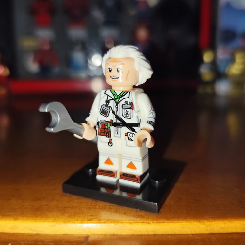 Doc Brown minifigure like new, Back To The Future 1, Lepin