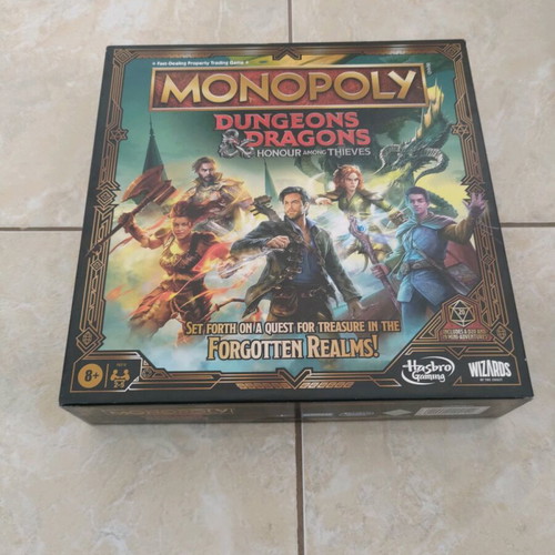 Monopoly Dungeons & Dragons: Honor Among Thieves new, sealed