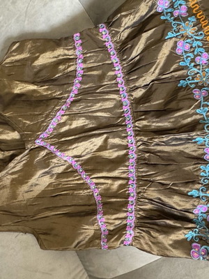 Satin sleeveless shirt like new with embroidery brown, size S