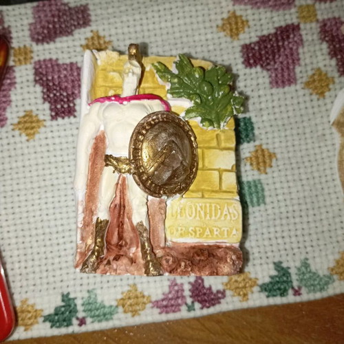 Gypsum Magnet Leonidas Hand Painted New