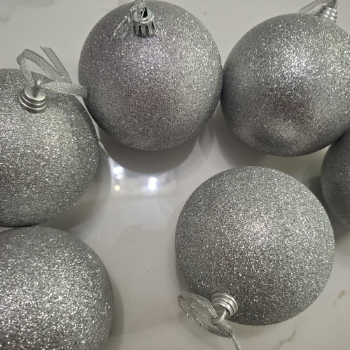 Set of 6 Large Silver Christmas Balls 10cm, glitter