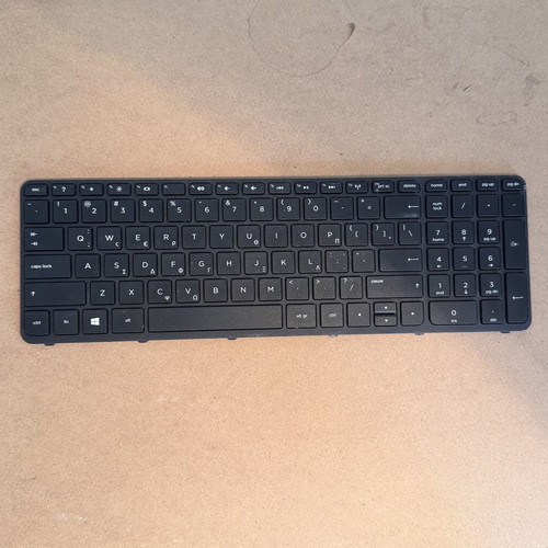 HP 15-r116nv laptop keyboard like new, genuine replacement