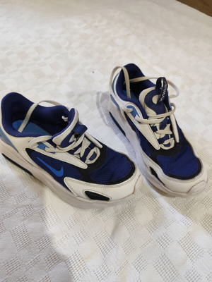 Nike children's shoes size 37.5 used, white and blue