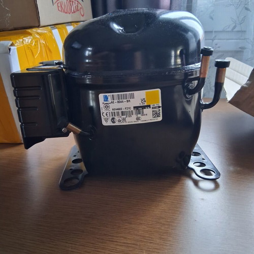 Motor for professional refrigerator new, freon operation