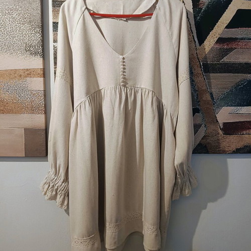 Summer dress new, relaxed fit, size L, beige