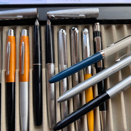 Universal aluminum pens and pencils like new, set of 12 pieces