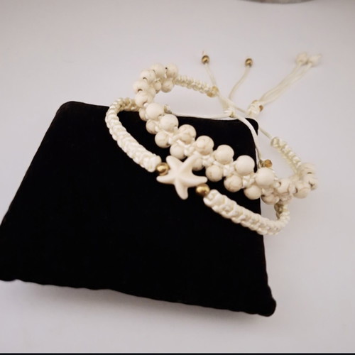 Set of two macrame bracelets with beige howlite stones
