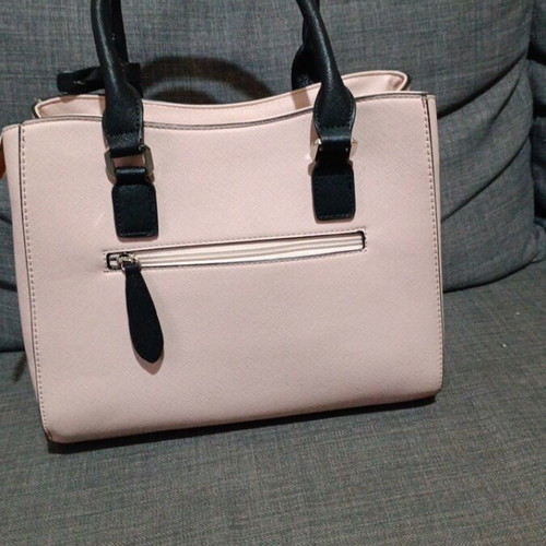 Medium size pink-black handbag like new