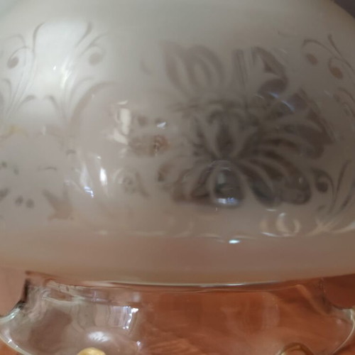 Vintage glass lamp shade for hurricane lamp, like new