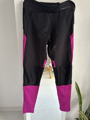 Oysho sports leggings, black and purple, size S