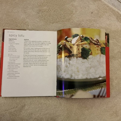 Wok and Stir Fry Book in Excellent Condition