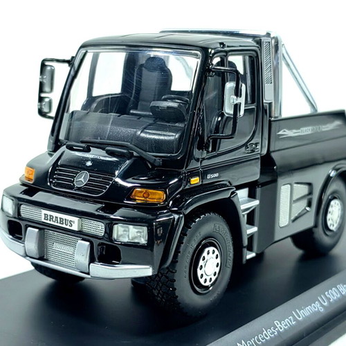 Mercedes Benz Unimog U500 Brabus Black Edition 1:43 Schuco new