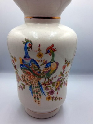 Vintage porcelain vase with peacock design from Ibercalco Spain like new