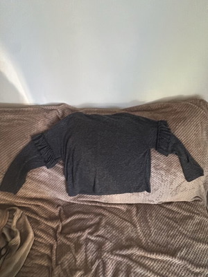 Zara women's blouse like new, size M, gray and black