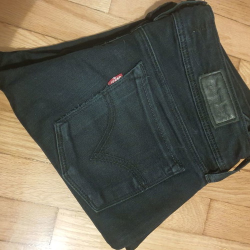 Levi's jeans used, size M, black and light denim