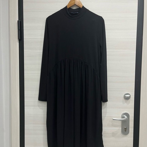 Zara women's dress new, black, size L polyester