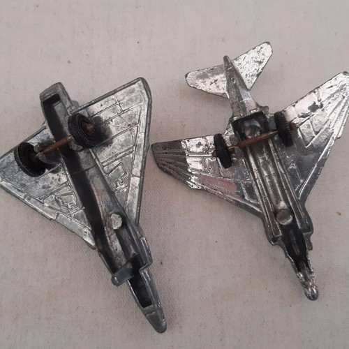 Diecast fighter planes used, set of 2