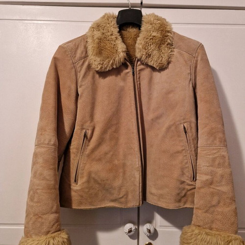 Women's leather mouton coat beige like new, size Medium-Large