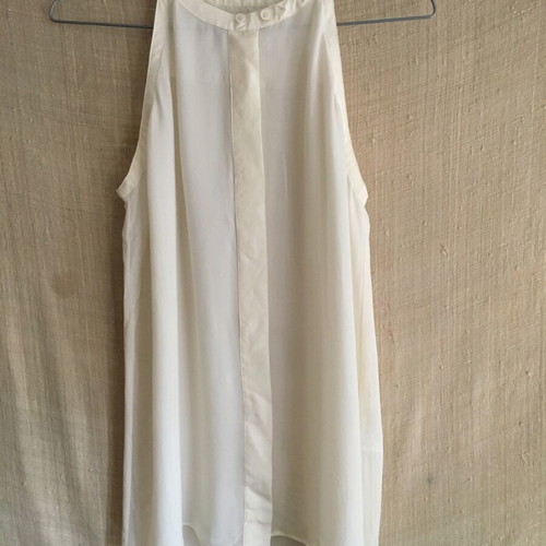 Silk summer ivory top CLOSED, size S, like new