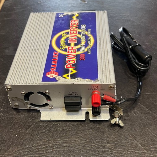 Samlex Si300 HPE Power Inverter 300W used in excellent condition