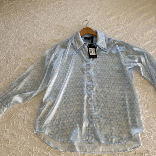 Lynne women's shirt new, white and blue, size XL