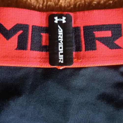 Under Armour thermal wear size M like new
