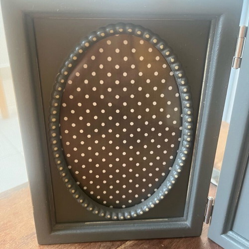 Double photo frame like new