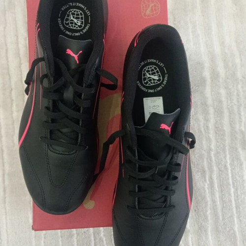 Puma Vitoria TT football shoes black new, size 41