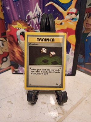 Gambler Trainer карта Fossil 1999 като нова Pokemon TCG