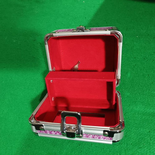Jewelry box with lock in excellent condition