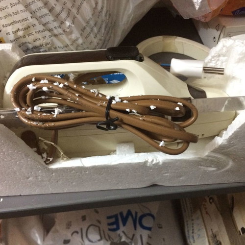 Electric knife slightly used for meat cutting