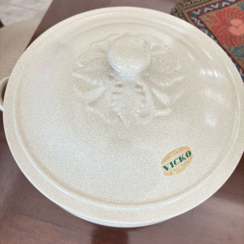 Vicko ceramic casserole like new 24 cm
