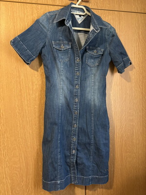 Tommy Hilfiger denim midi dress used, size 6 Medium