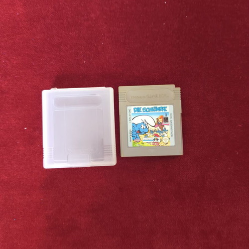 Game Boy (1989) set like new with original cartridges